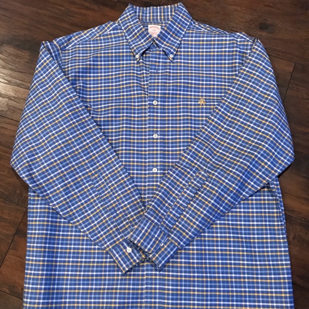 Men’s long sleeve button down